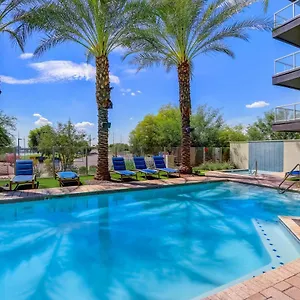Frontdesk Vela At Town Apts , Tempe United States