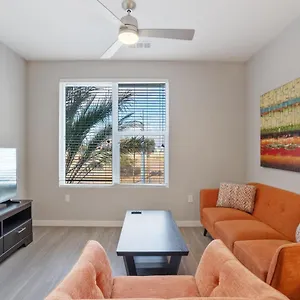 Gia Modern 2 Bedroom With Swimming Pool , Phoenix United States
